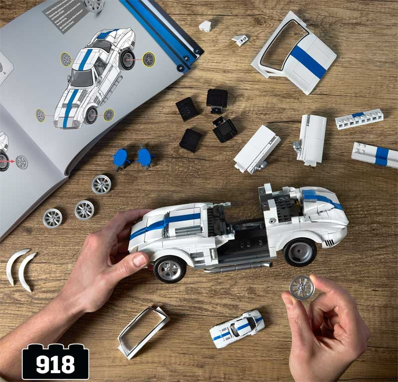 Mattel Brick Shop Hot Wheels Corvette Grand Sport 918 Pieces Age 10+